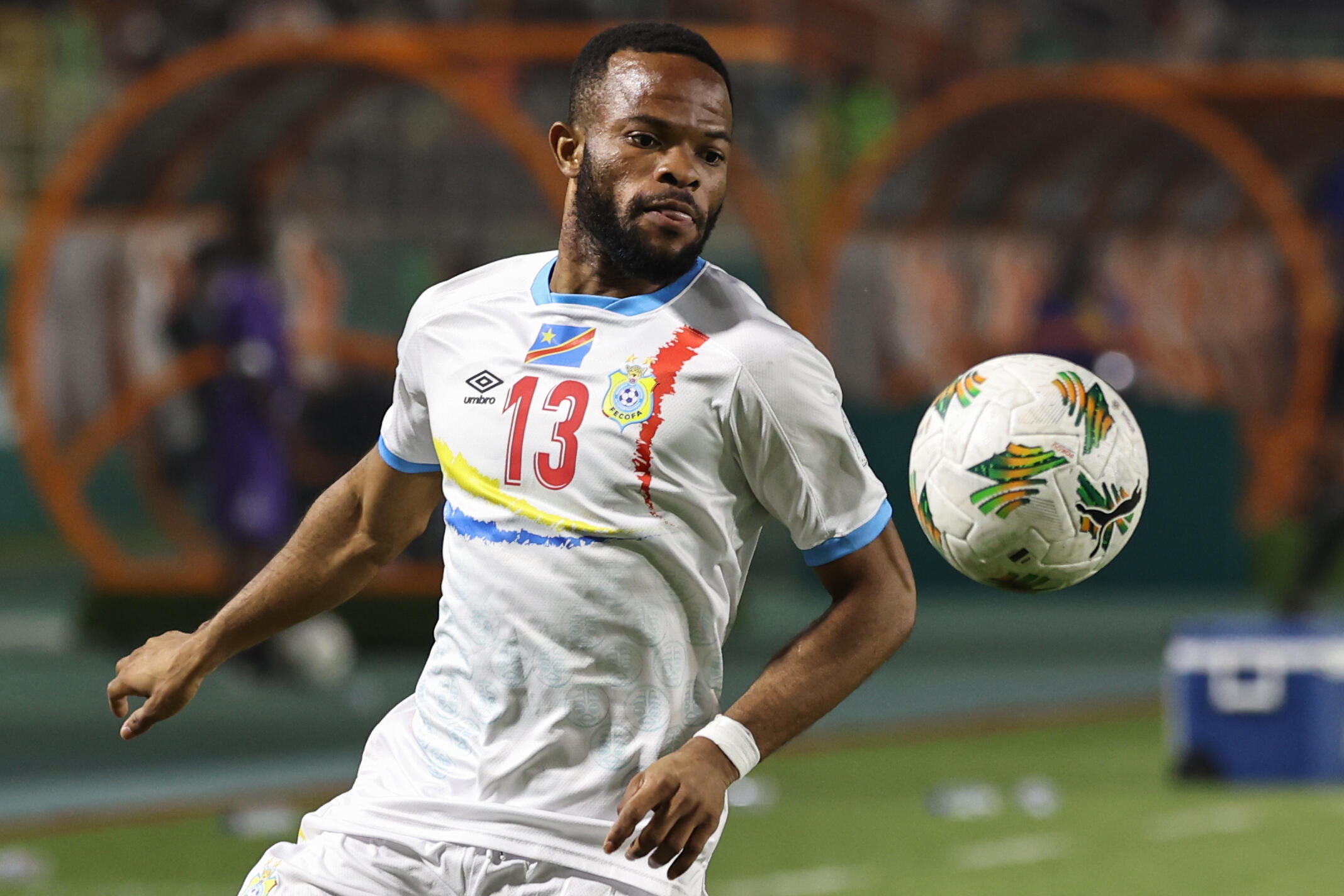 L'attaquant Meschack Elia avec l'équipe de la RD Congo contre la Tanzanie à la CAN le 24 janvier 2024 à Korhogo en Côte d'Ivoire