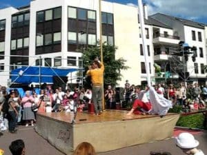 Lire la suite à propos de l’article Noisy-le-Grand,festiv&;eau 2009 à Noisy le grand le 13 juin filmé par spoutnik1954/54