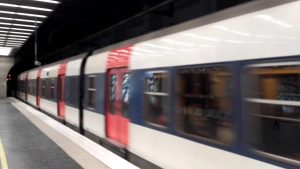 Lire la suite à propos de l’article (sevran itinéraire): (PARIS) MI84 RER A – La Défense (RATP)